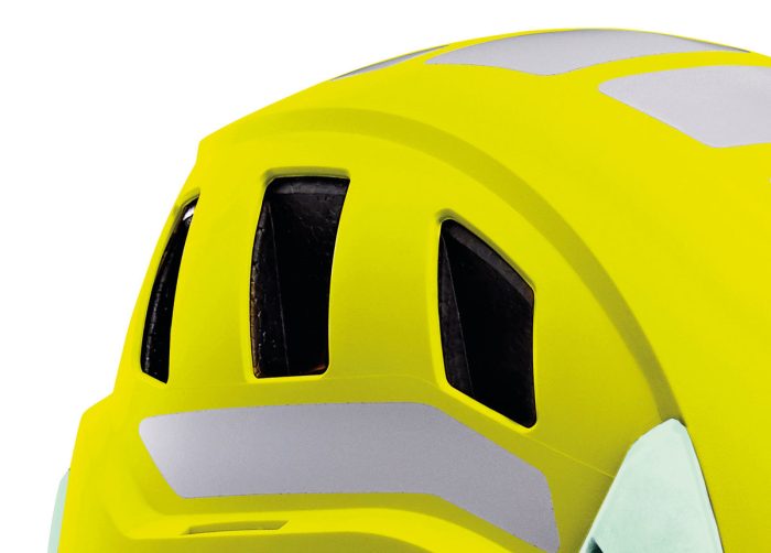 A020DA-STRATO-VENT-HI-VIZ-focus-3_LowRes-700x502
