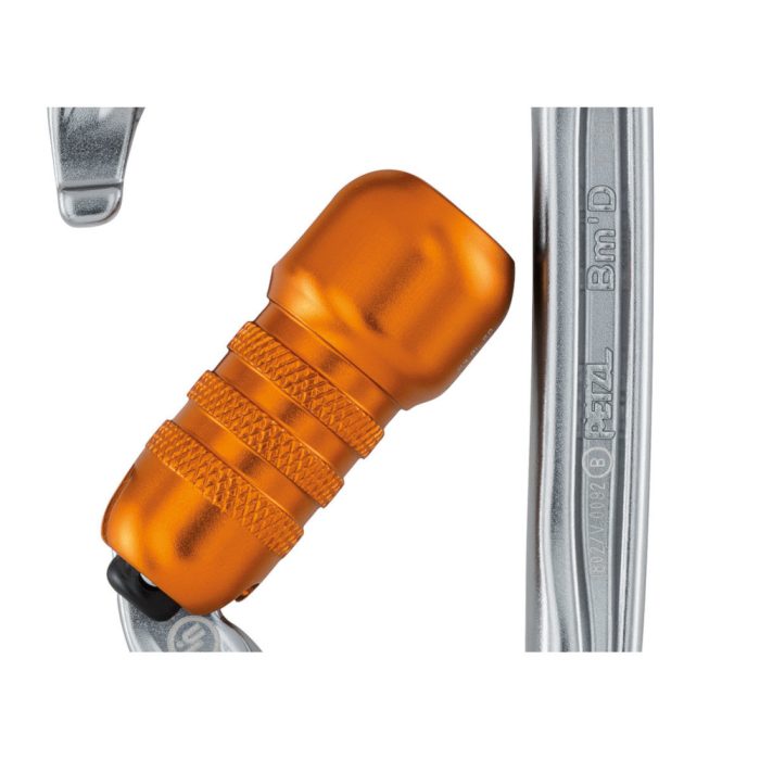 M032AA00-BmD-TRIACT-LOCK-U-focus-3_LowRes-700x700